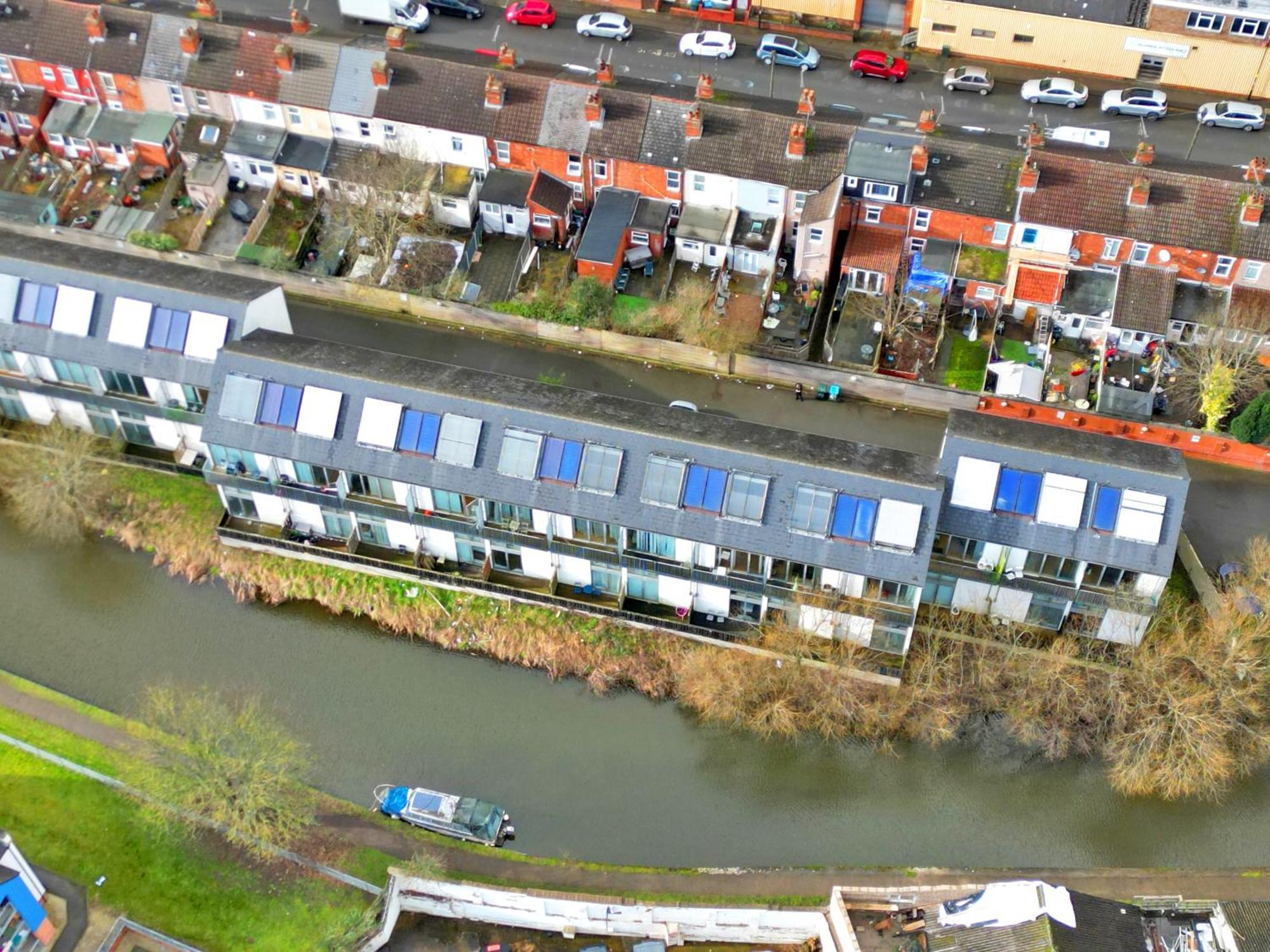 Luxury Waterfront Property With Free Parking Coventry Bagian luar foto
